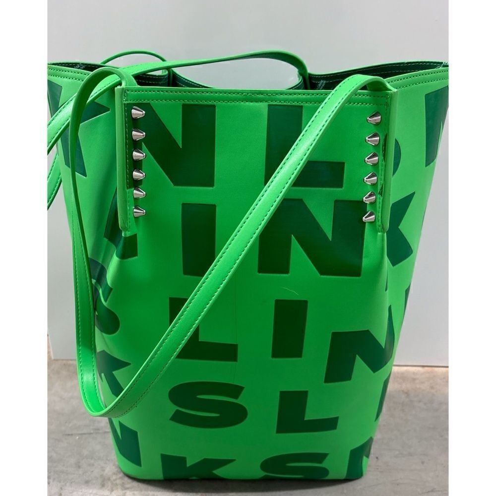 Large conference tote